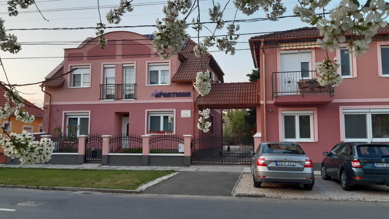 Álom Apartman Hajdúszoboszló Esterno foto