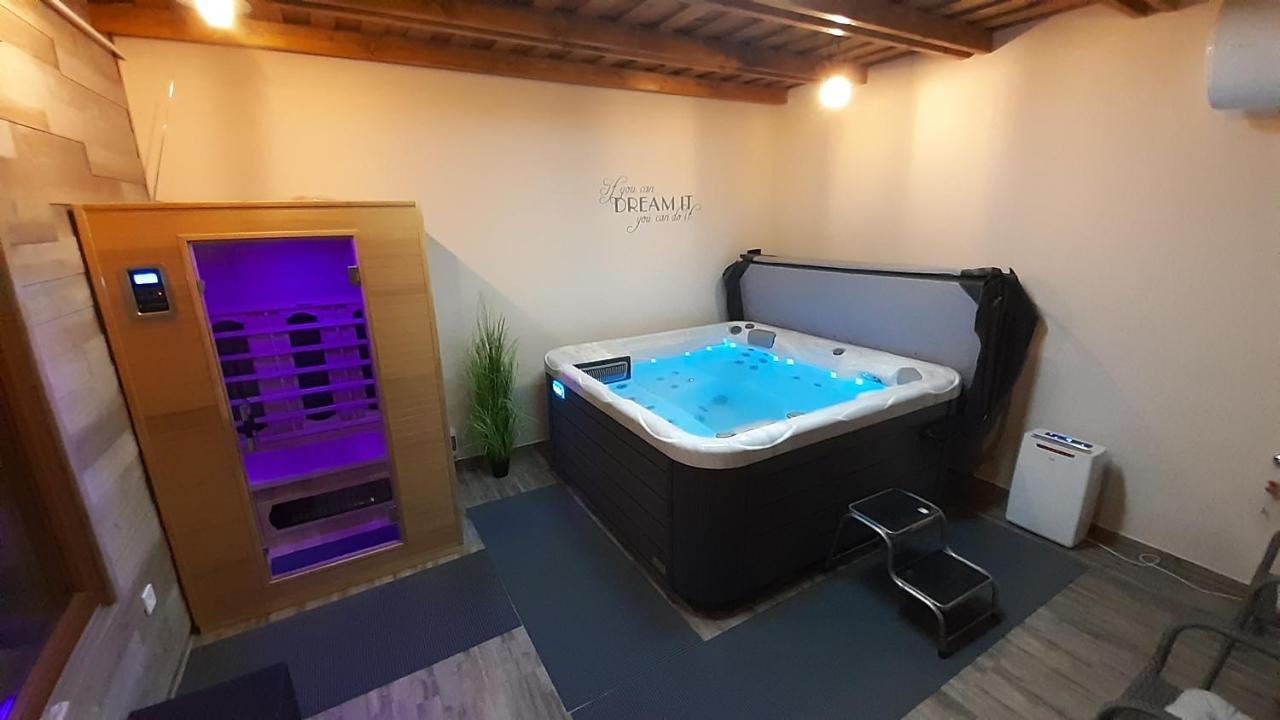 Álom Apartman Hajdúszoboszló Esterno foto