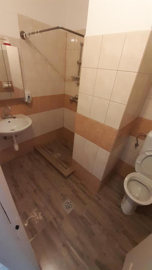 Álom Apartman Hajdúszoboszló Esterno foto
